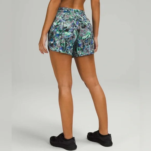LULULEMON Track That 5" Short Rapid Flourish Multi Size 4 - Picture 6 of 14